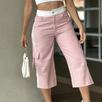 Pantalón cargo capri estilo deportivo