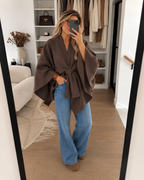 Poncho Holgado Con Nudo