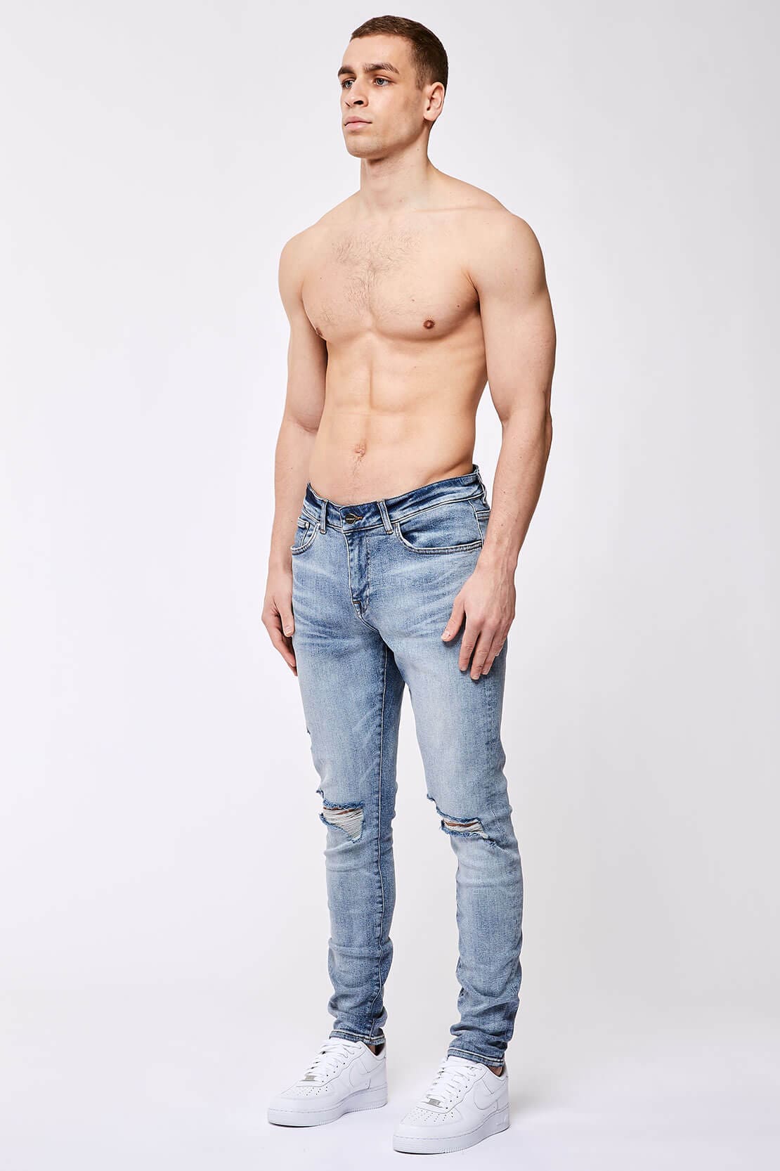 PANTALONES VAQUEROS AJUSTADOS  AZUL CLARO